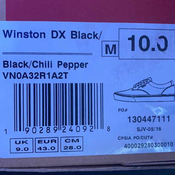 Vans - Picture 2 of 8